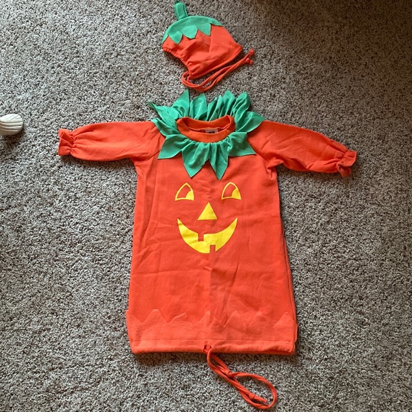La Mendola Other - Pumpkin Halloween Costume